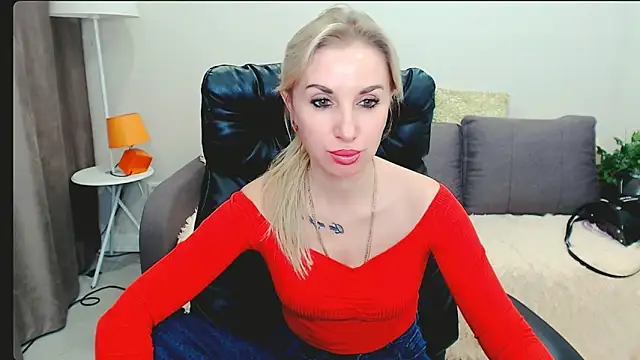 Hanna--Sweet online show from 03-27-26, 03:01