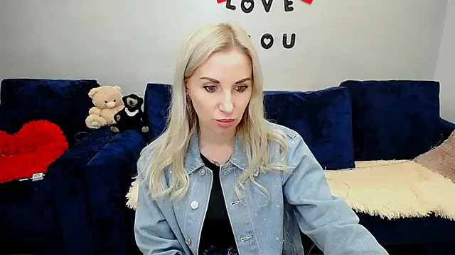 Hanna--Sweet online show from 04-15-26, 11:28