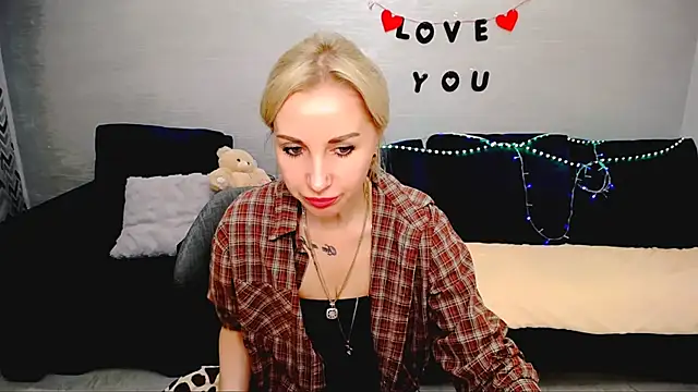 Hanna--Sweet online show from 05-07-26, 02:55