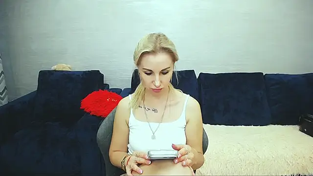 Hanna--Sweet online show from 07-12-26, 10:06