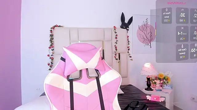 Silvanna-Casstro online show from 12-19-25, 11:39