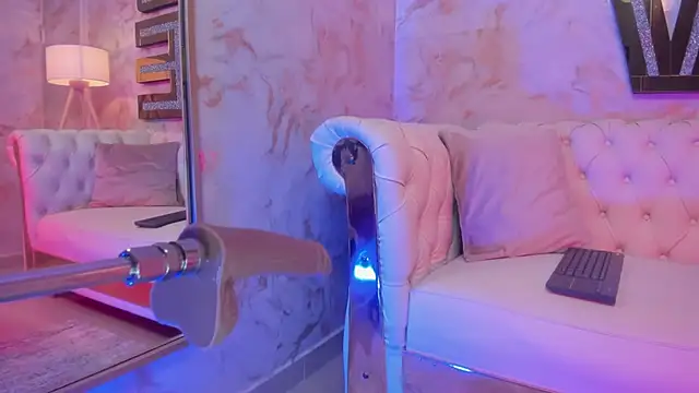 cheekybitch  online show from 12-20-25, 03:57