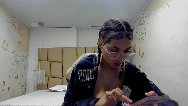 Snapshot of Jadde_Greyy_ chatting on 01-14-26, 02:50 Jadde Greyy online show from 01-14-26, 02:50