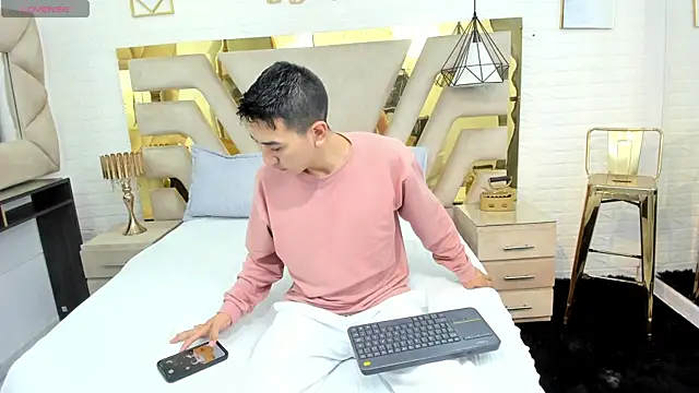 matias jeong online show from 12-18-25, 07:42