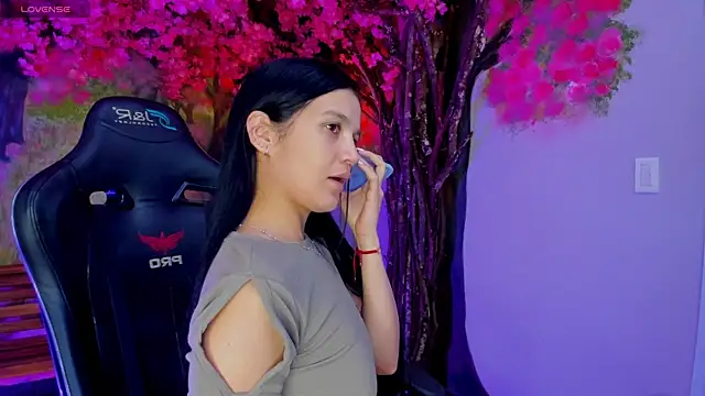 marahanson  online show from 01-05-26, 05:27