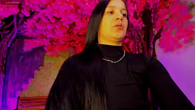 marahanson  online show from 01-06-26, 07:06