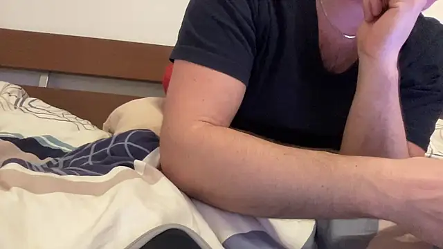 DereineGx online show from 12-18-25, 08:48