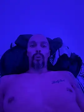 faces818 online show from 04-15-26, 03:57