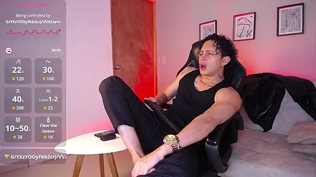 Snapshot of Jay_Taylor chatting on 01-09-26, 04:26 Jay Taylor online show from 01-09-26, 04:26