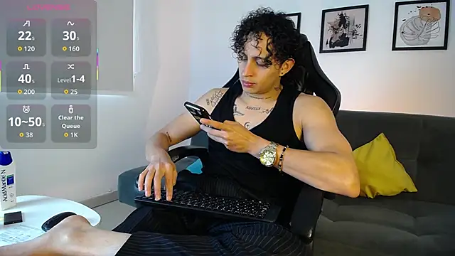 Snapshot of Jay_Taylor chatting on 01-10-26, 09:30 Jay Taylor online show from 01-10-26, 09:30