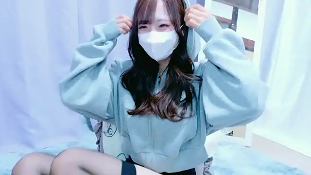 Snapshot of Yura_yura_ch chatting on 05-26-26, 11:50 Yura yura ch online show from 05-26-26, 11:50