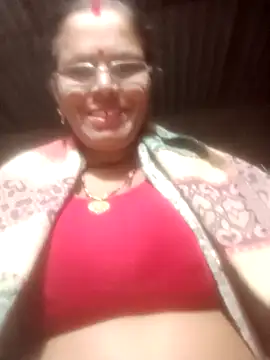 Snapshot of Pinki_rajak chatting on 12-21-25, 02:46 Pinki rajak online show from 12-21-25, 02:46