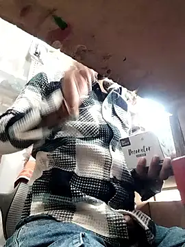 Snapshot of mohit08desi chatting on 01-11-26, 08:19 mohit08desi online show from 01-11-26, 08:19