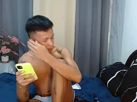 ur twinkKirk6969 online show from 04-08-26, 03:39