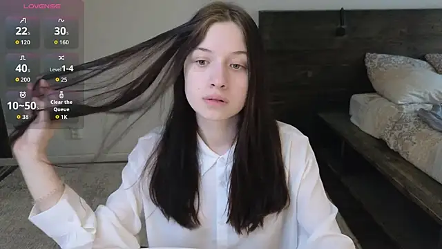 AlicePowells online show from 04-07-26, 11:21