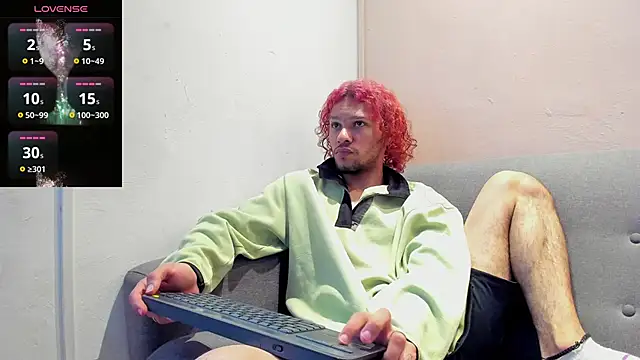 Snapshot of TAYSON_SCOTT chatting on 01-12-26, 12:54 TAYSON SCOTT online show from 01-12-26, 12:54