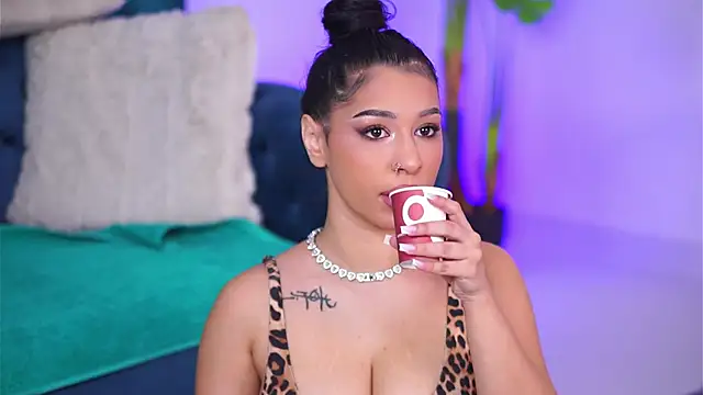 IvyPlush online show from 01-13-26, 09:47