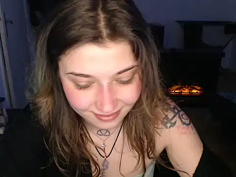 Snapshot of AlienforTwenty chatting on 01-07-26, 10:51 AlienforTwenty online show from 01-07-26, 10:51