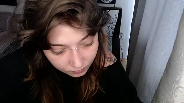 AlienforTwenty online show from 06-13-26, 08:56