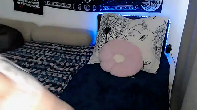 AlienforTwenty online show from 07-10-26, 10:29