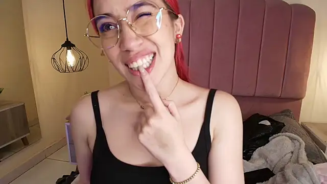 Snapshot of Celestee15_ chatting on 01-05-26, 05:49 Celestee15 online show from 01-05-26, 05:49