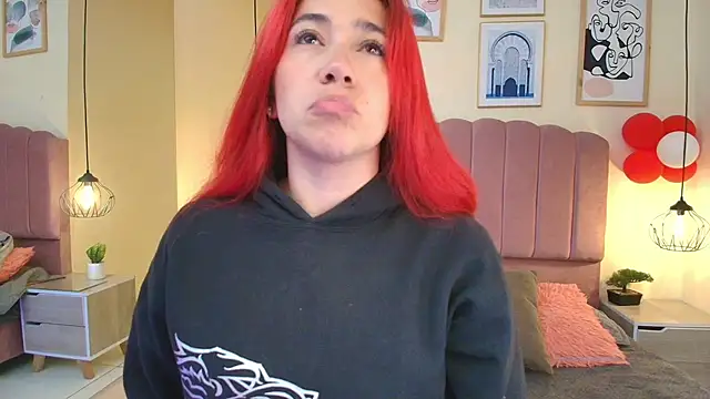 Celestee15  online show from 03-18-26, 11:35