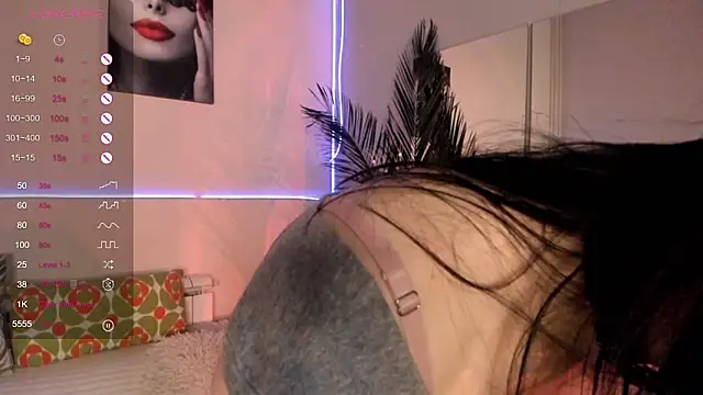 LexieBuxton online show from 02-12-26, 05:52