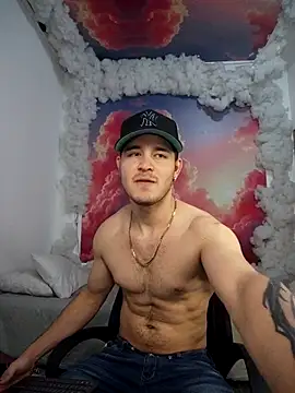 RayanLynxx online show from 12-20-25, 08:16