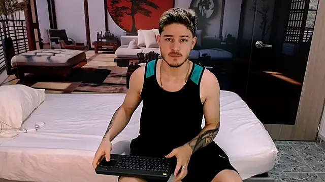 RayanLynxx online show from 01-09-26, 07:59