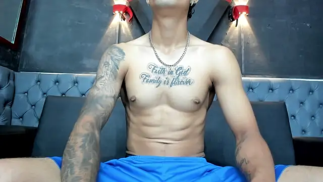 Snapshot of Sex_angel77 chatting on 01-09-26, 04:15 Sex angel77 online show from 01-09-26, 04:15