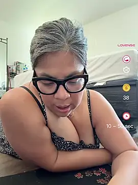 BettyWhispers online show from 05-20-26, 08:15