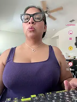 BettyWhispers online show from 05-26-26, 07:43