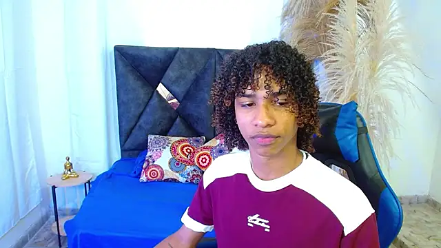 angelll18  online show from 03-21-26, 08:34