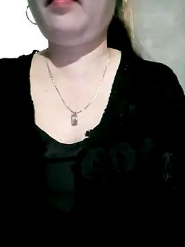 Dianna68 online show from 12-17-25, 06:41