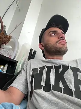 jamess 0 online show from 02-25-26, 04:27