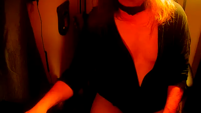 GoodGirlKelly online show from 05-15-26, 06:09