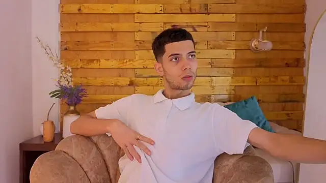 prettyboyy 13 online show from 01-10-26, 07:59