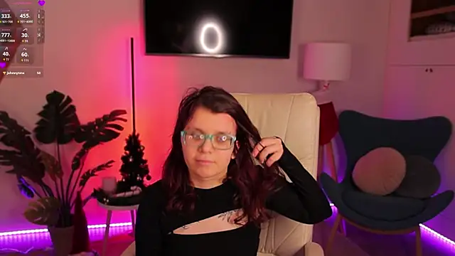 Ariell Mini online show from 12-16-25, 06:40