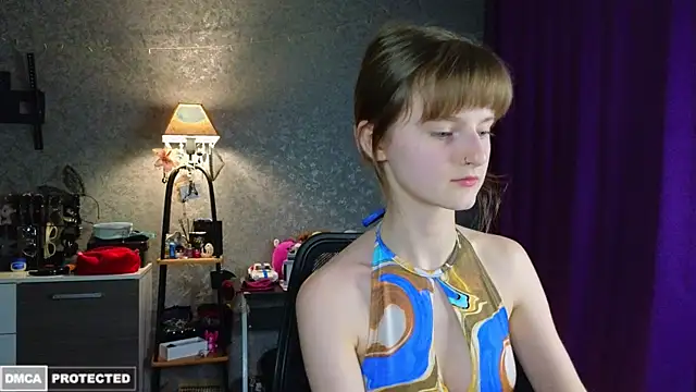 Snapshot of Miss_Alisa_ chatting on 07-10-26, 08:00 Miss Alisa online show from 07-10-26, 08:00