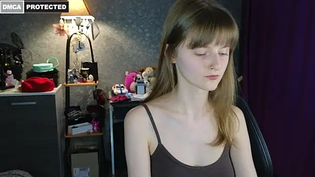 Snapshot of Miss_Alisa_ chatting on 07-17-26, 06:24 Miss Alisa online show from 07-17-26, 06:24