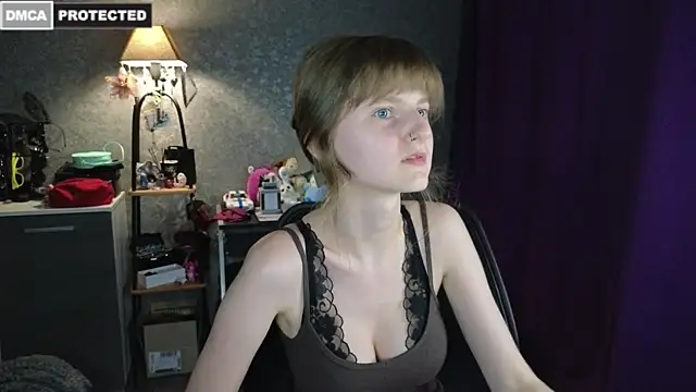 Snapshot of Miss_Alisa_ chatting on 07-19-26, 08:12 Miss Alisa online show from 07-19-26, 08:12