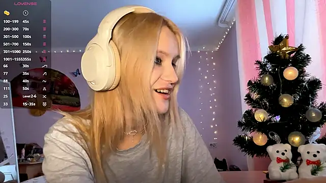 Snapshot of MelisaBloomy chatting on 01-06-26, 12:09 MelisaBloomy online show from 01-06-26, 12:09