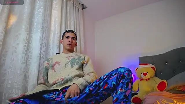 TOMBOYSEXX online show from 12-16-25, 01:16