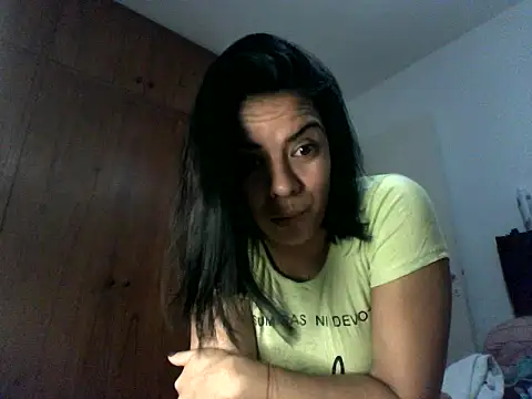 luluclark69 online show from 04-07-26, 12:11