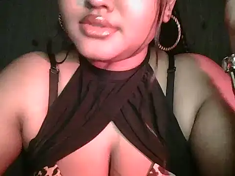 Snapshot of sonal-6 chatting on 03-26-26, 08:14 sonal-6 online show from 03-26-26, 08:14