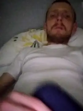 Snapshot of CrookedBunk3527 chatting on 12-22-25, 09:45 CrookedBunk3527 online show from 12-22-25, 09:45