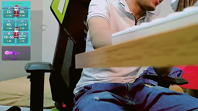 Luky twink online show from 12-22-25, 03:03