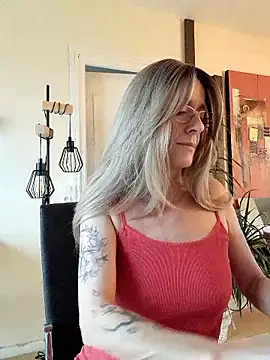 Snapshot of Sacha_Scorp chatting on 01-15-26, 09:47 Sacha Scorp online show from 01-15-26, 09:47