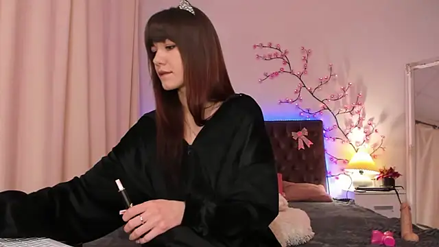 MilanaHotts online show from 03-19-26, 06:17