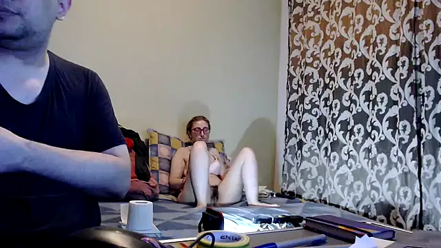 yunis32 online show from 03-20-25, 06:20